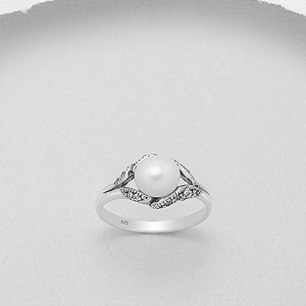 034 🆕 925 Silver Freshwater Pearl Ring